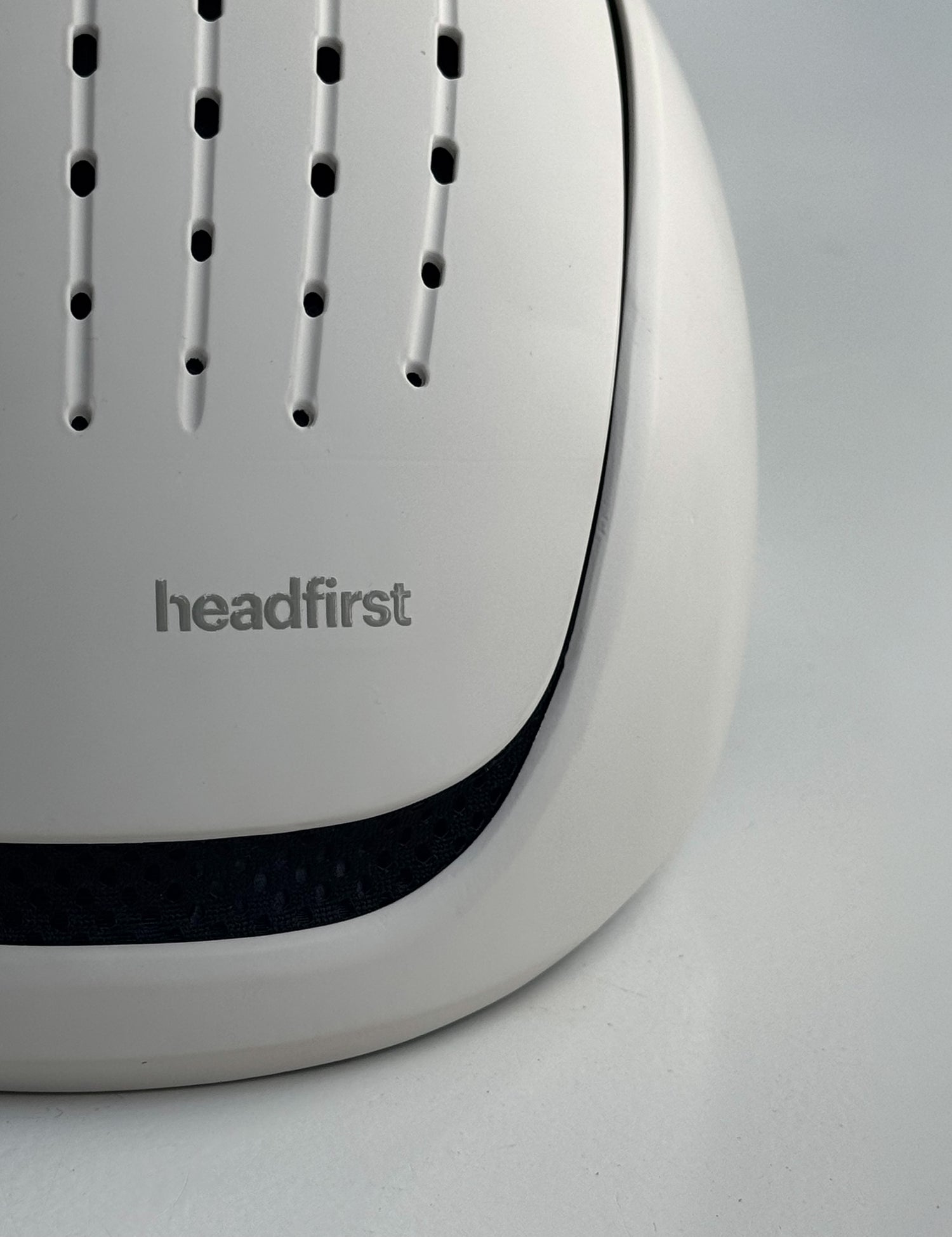 headfirst helmets Echo Pro matt beige with SafeFit. Front view.