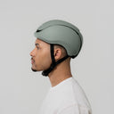 Person wearing a light green helmet against a plain background. headfirst_binnen_shoot Echo Pro Green Jeremy 